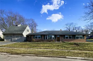 5100 Pocono Dr, Dayton, OH 45424 - Photo 1