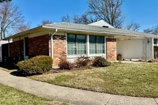 5812 Troy Villa Blvd, Dayton, OH 45424 - Photo 1
