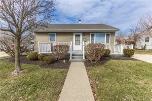 818 Flintridge Dr, Fairborn, OH 45324 - Photo 1