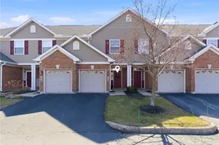 4387 Straight Arrow Rd, Beavercreek, OH 45430 - Photo 1
