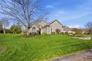 582 Yankee Trace Dr, Centerville, OH 45458 - Photo 1