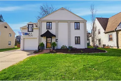 306 East Drive, Oakwood, OH 45419 - Photo 1