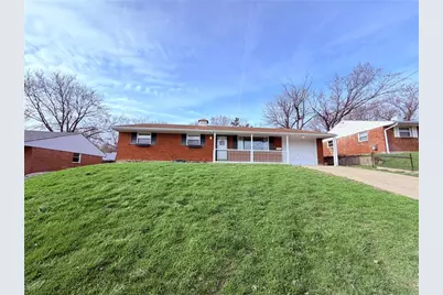 922 Castro Lane, Springdale, OH 45246 - Photo 1