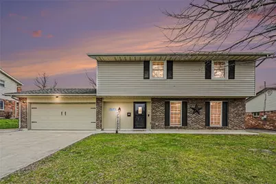 7372 Colegrove Drive, Huber Heights, OH 45424 - Photo 1