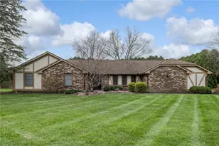 3193 Meadowlark Pl, Beavercreek, OH 45431 - Photo 1