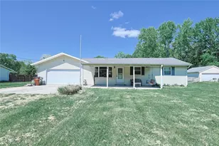 7808 Myrtle Dr, Carlisle, OH 45005 - Photo 1