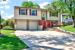 347 Blumen Ln, Moraine, OH 45439 - Photo 1
