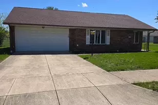 1538 Beekman Dr, Troy, OH 45373 - Photo 1