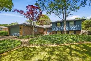 2321 Pondview Dr, Kettering, OH 45440 - Photo 1