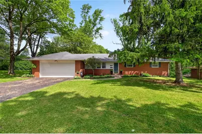 4200 Sugarcreek Drive, Bellbrook, OH 45305 - Photo 1