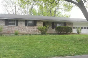 327 Reichard Dr, Vandalia, OH 45377 - Photo 1