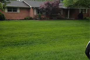 976 Grove Hill Dr, Beavercreek, OH 45434 - Photo 1