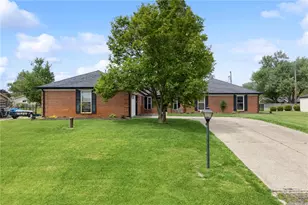 2411 Brown Bark Dr, Beavercreek, OH 45431 - Photo 1