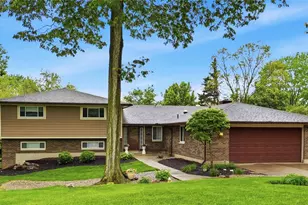 7715 Park Creek Dr, Centerville, OH 45459 - Photo 1