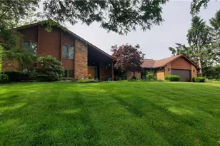 2725 E Tara Trail, Beavercreek, OH 45434 - Photo 1
