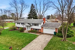 2761 Lacresta Dr, Beavercreek, OH 45431 - Photo 1