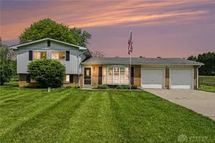 5884 Troy Rd, Springfield, OH 45502 - Photo 1