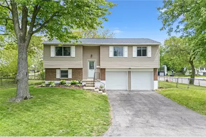 100 Wickham Farm Drive, Englewood, OH 45322 - Photo 1