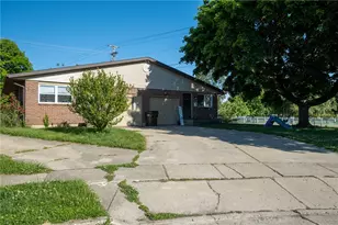 1326-1328 Seneca Dr, Xenia, OH 45385 - Photo 1