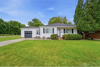 607 W Lake Avenue, New Carlisle, OH 45344 - Photo 1