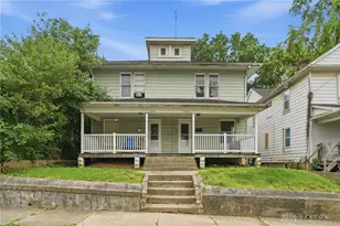 2404 S Sutphin St, Middletown, OH 45044 - Photo 1