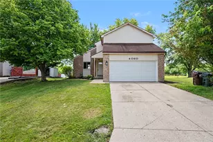 4060 Palos Verdes Ct, Trotwood, OH 45426 - Photo 1