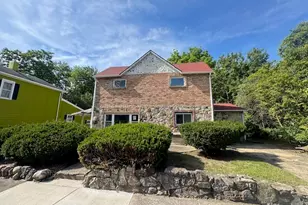 916 Innisfallen Ave, Springfield, OH 45506 - Photo 1