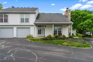 1003 Foxshire Pl, Centerville, OH 45458 - Photo 1
