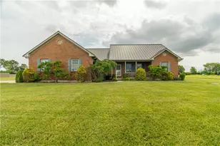 6680 Jordan Rd, Lewisburg, OH 45338 - Photo 1