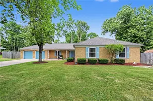 907 Debbie Ct, Clayton, OH 45415 - Photo 1