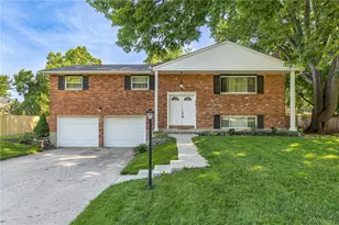 2313 Loris Dr, West Carrollton, OH 45449 - Photo 1