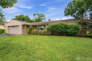 5912 Lombardy Ct, West Carrollton, OH 45449 - Photo 1