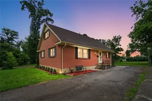 364 Park End Dr, Dayton, OH 45415 - Photo 1