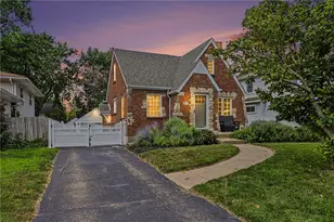 323 Orchard Dr, Oakwood, OH 45419 - Photo 1