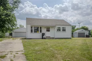 1117 Circle Dr, Xenia, OH 45385 - Photo 1