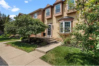 2717 N Kings Arms Circle, Centerville, OH 45440 - Photo 1