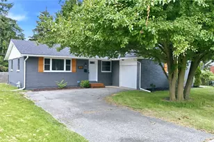 163 Mark Ln, Fairborn, OH 45324 - Photo 1