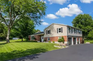132 Marbrook Dr, Kettering, OH 45429 - Photo 1