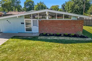 431 Townsend Pl, Dayton, OH 45431 - Photo 1