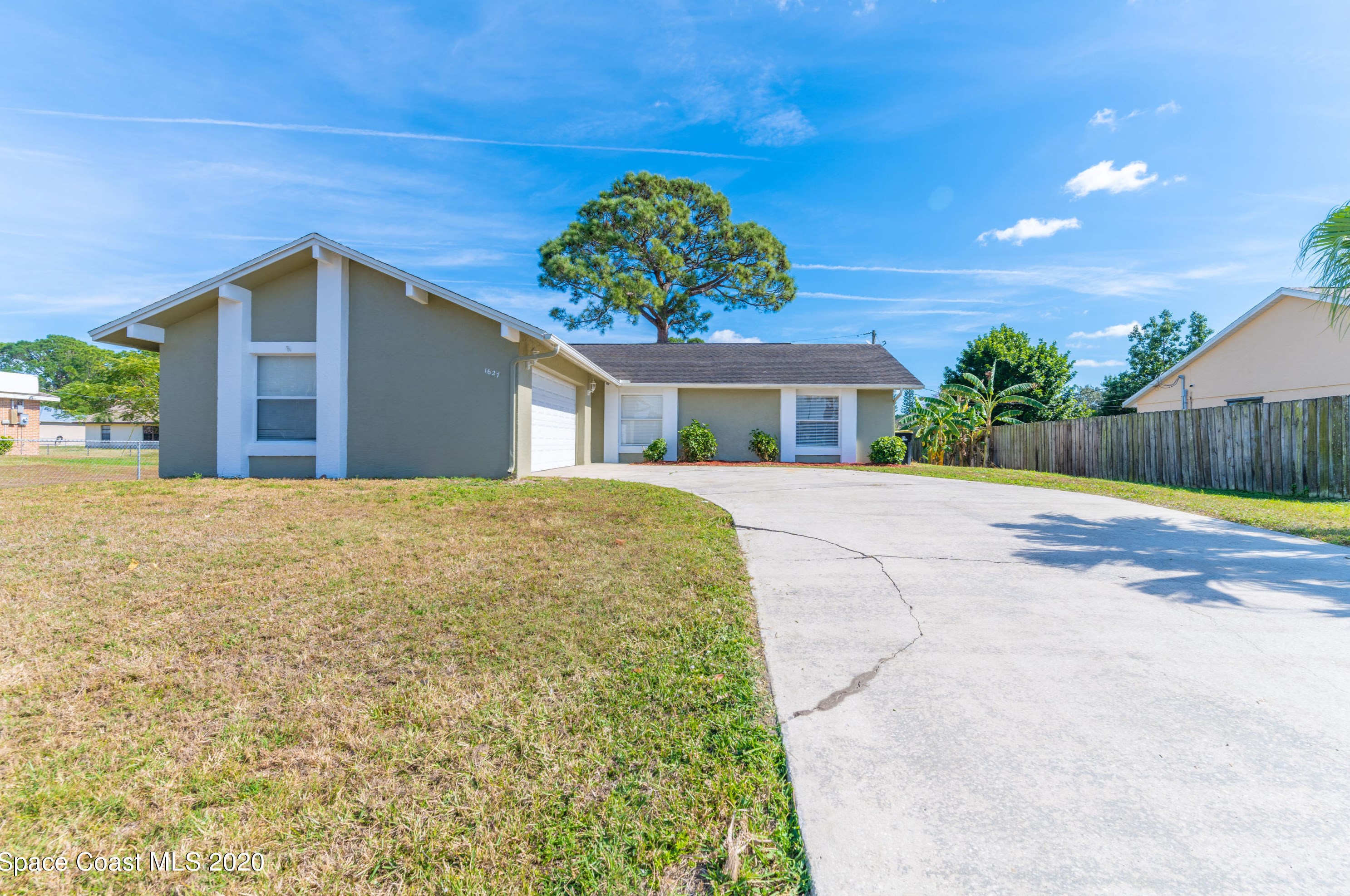 1627 Jacinto Ave, Melbourne, FL 32907-8680