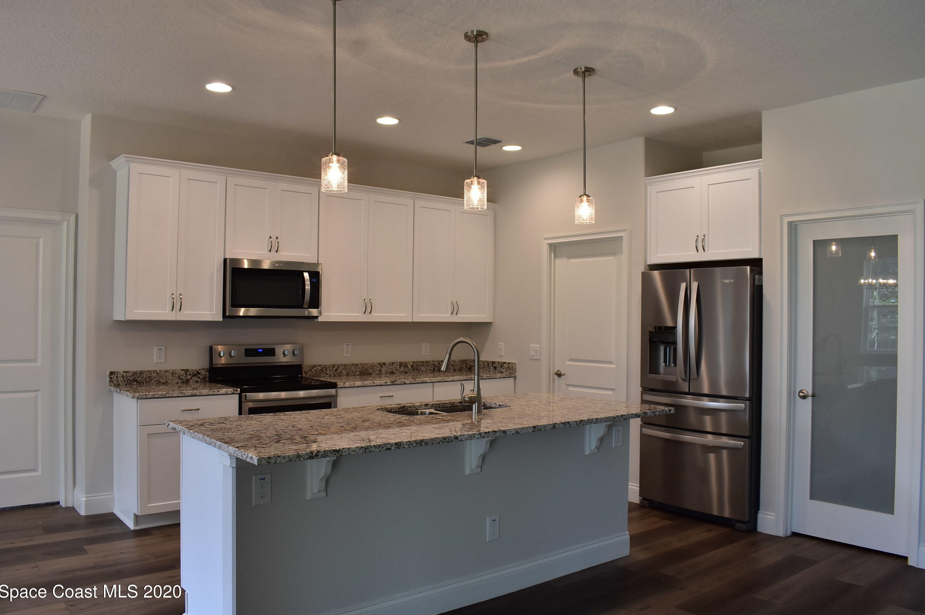 1001 Emerald Rd, Melbourne, FL 32909-3832