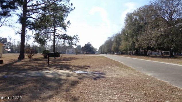 5488 9th St, Malone, FL 32445