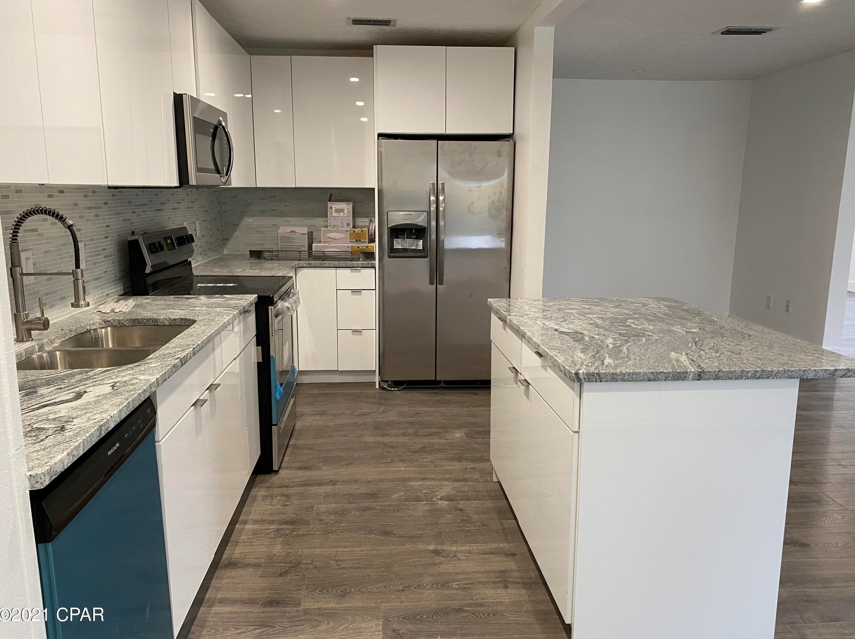 120 Rowe Ave, Panama City, FL 32401-4057