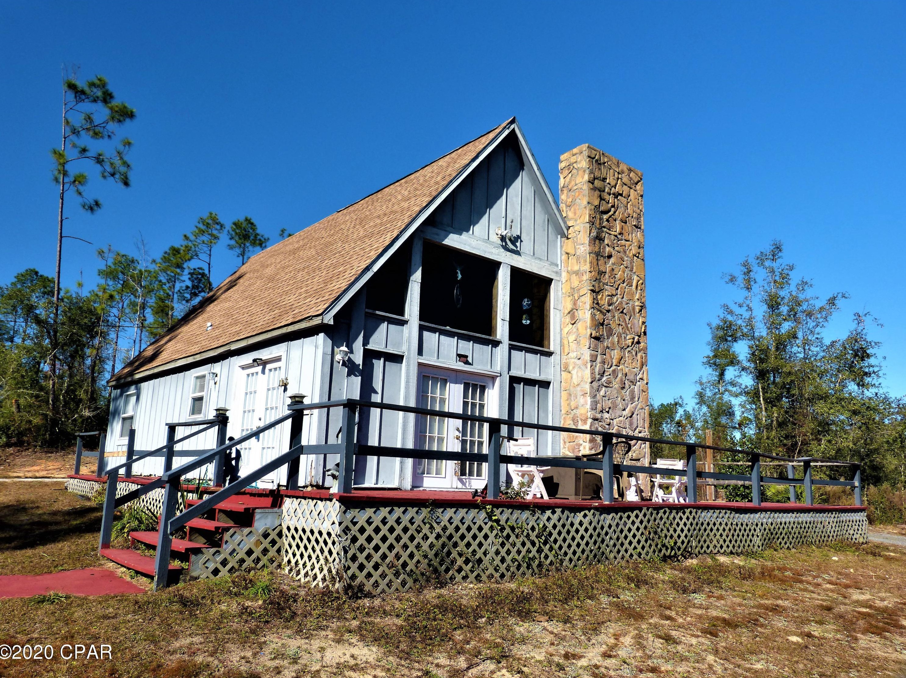 2626 Vancouver Dr, Alford, FL 32420
