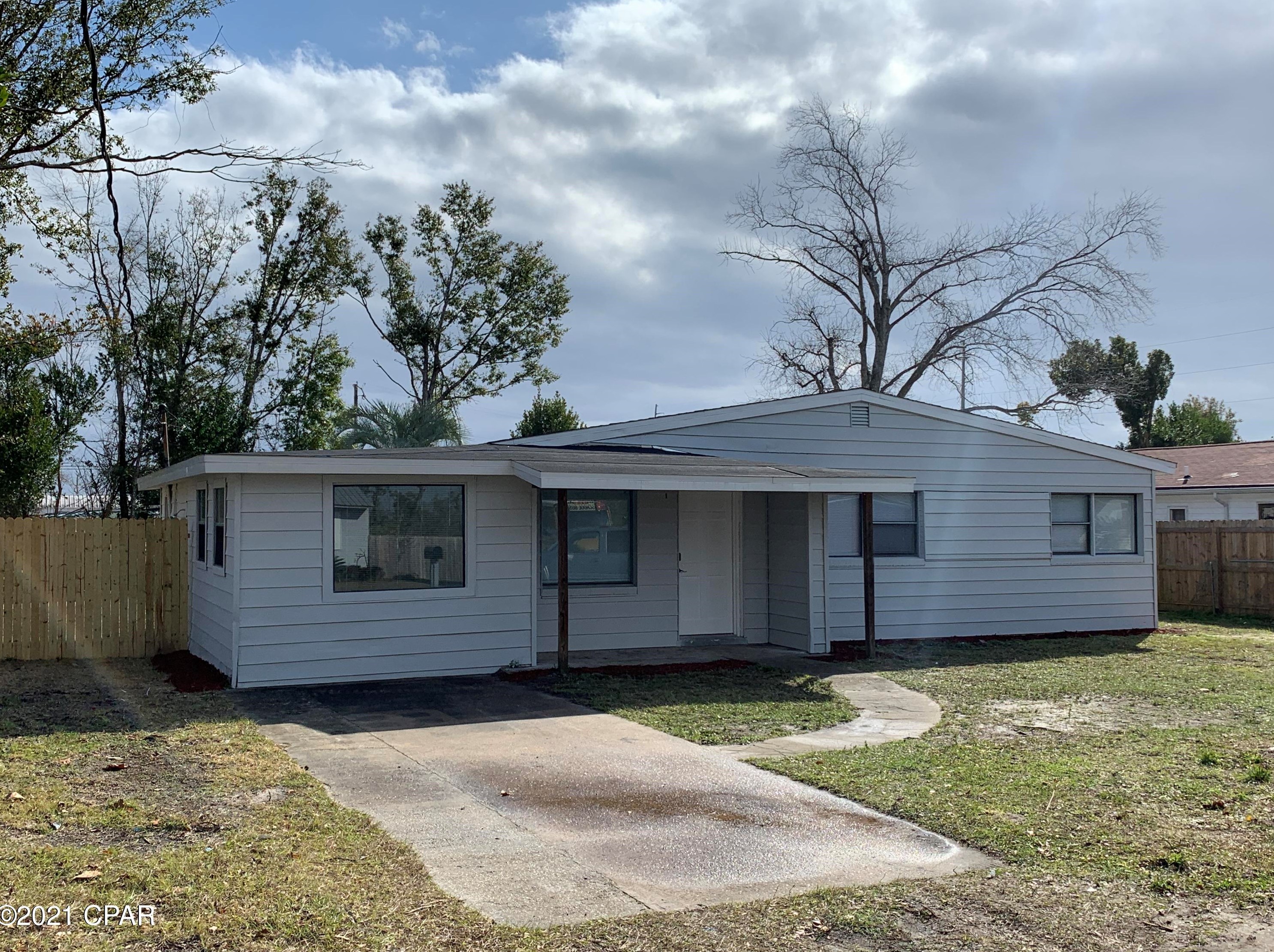 621 9th Plz, Panama City, FL 32404-6870
