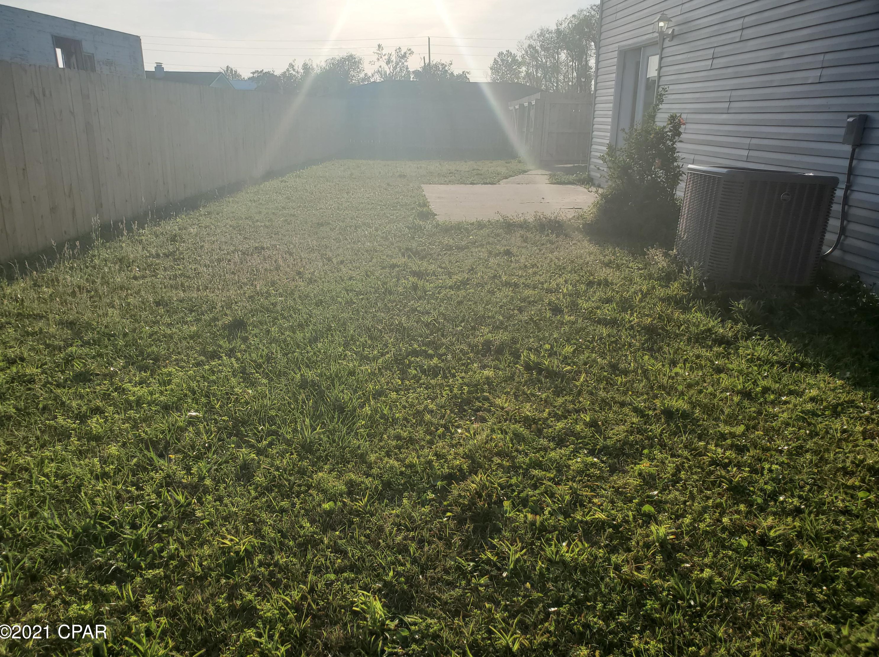 2813 22nd St, Panama City FL  32405-2323 exterior