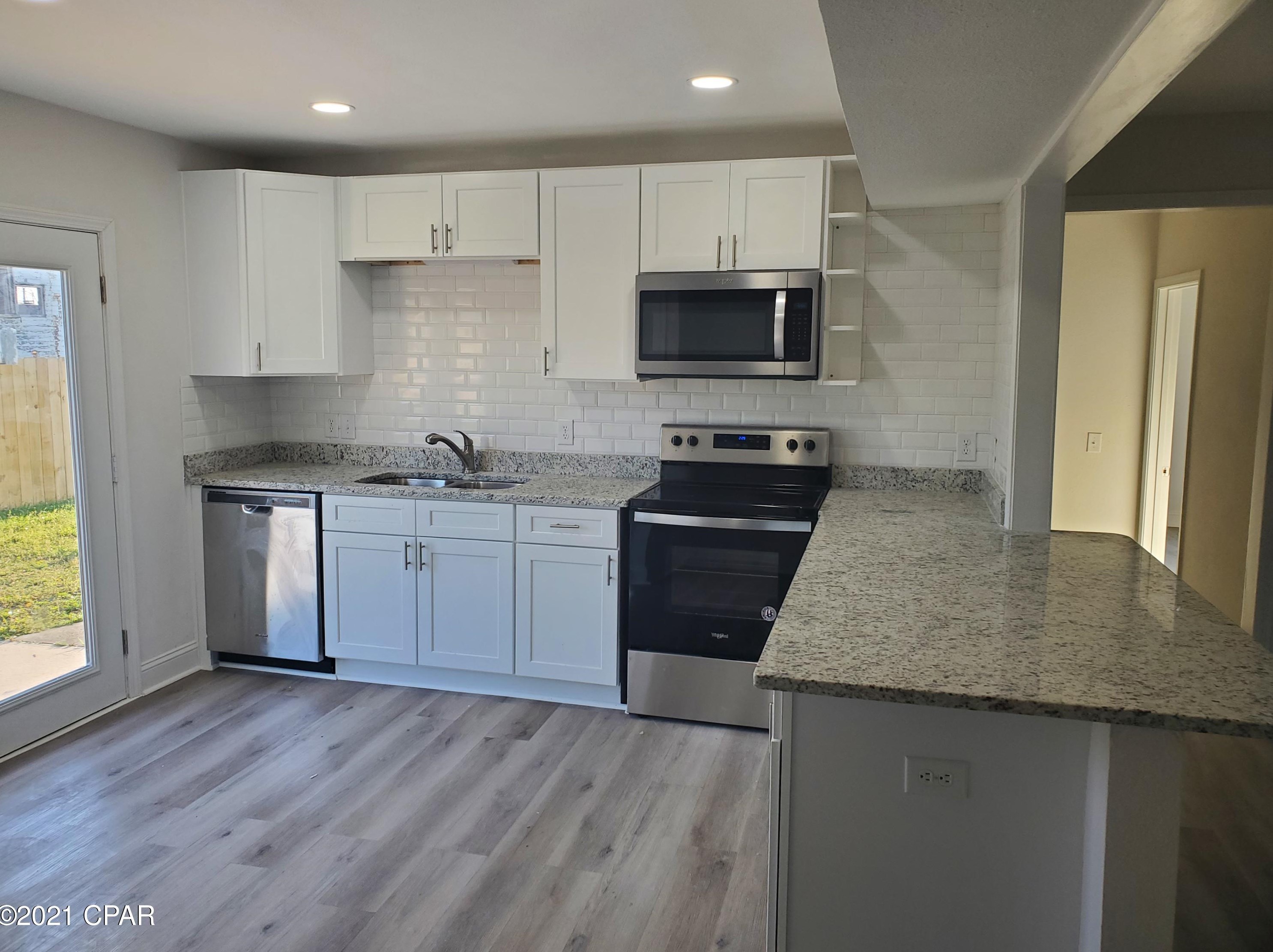 2813 22nd St, Panama City FL  32405-2323 exterior
