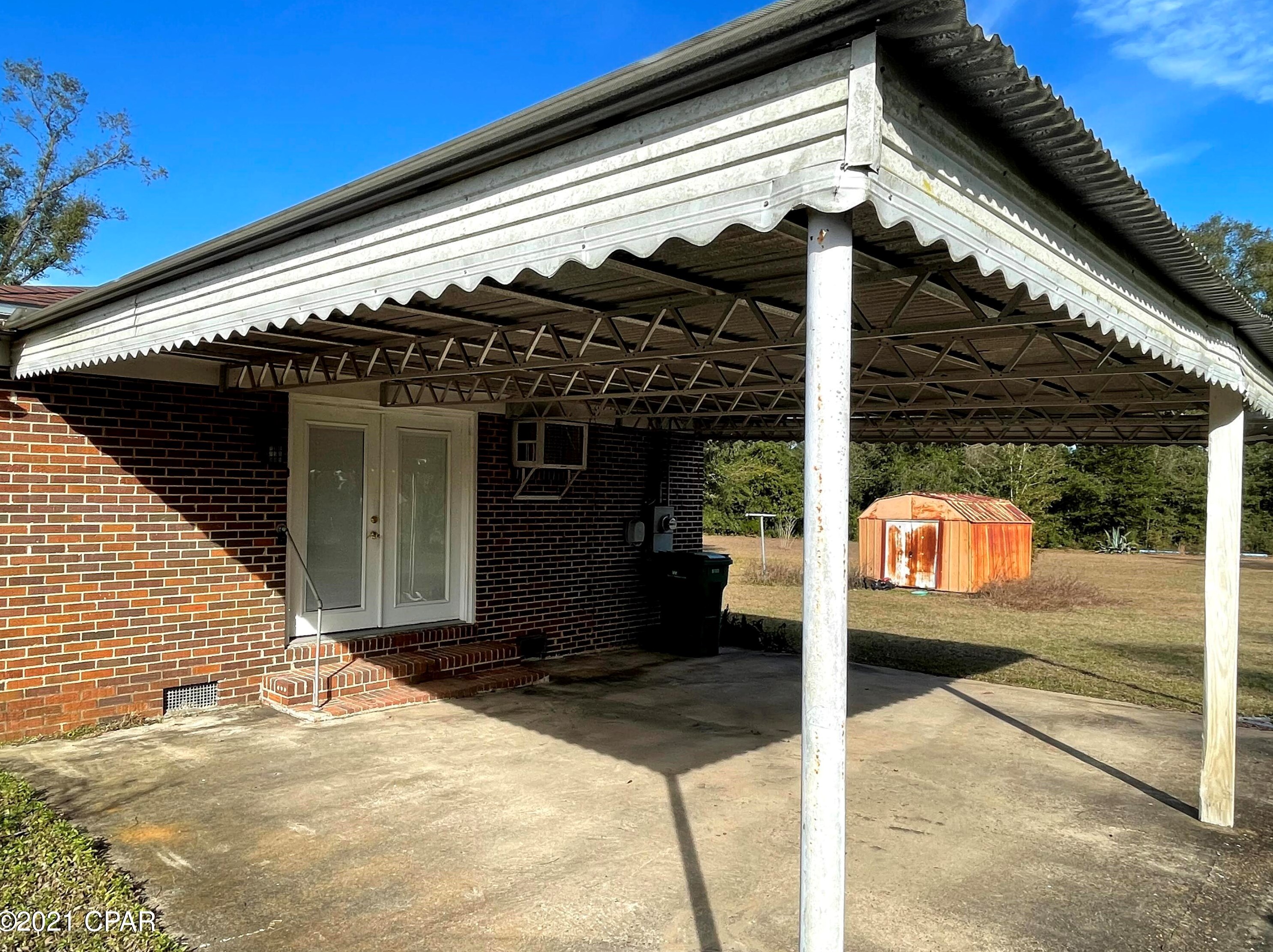 4988 Basswood Rd, Bascom, FL 32423