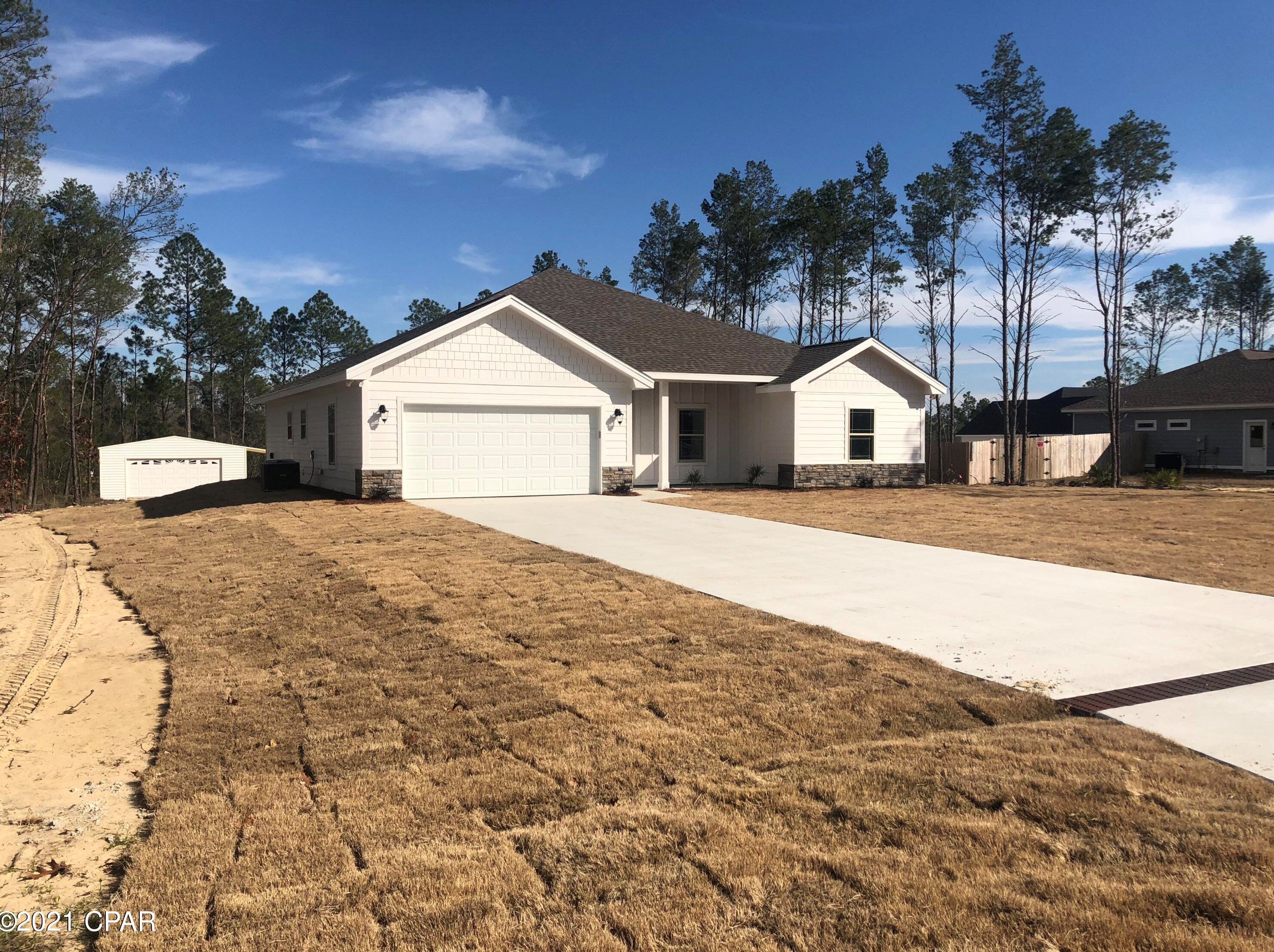 1637 White Western Lake Ln, Panama City, FL 32409-3583