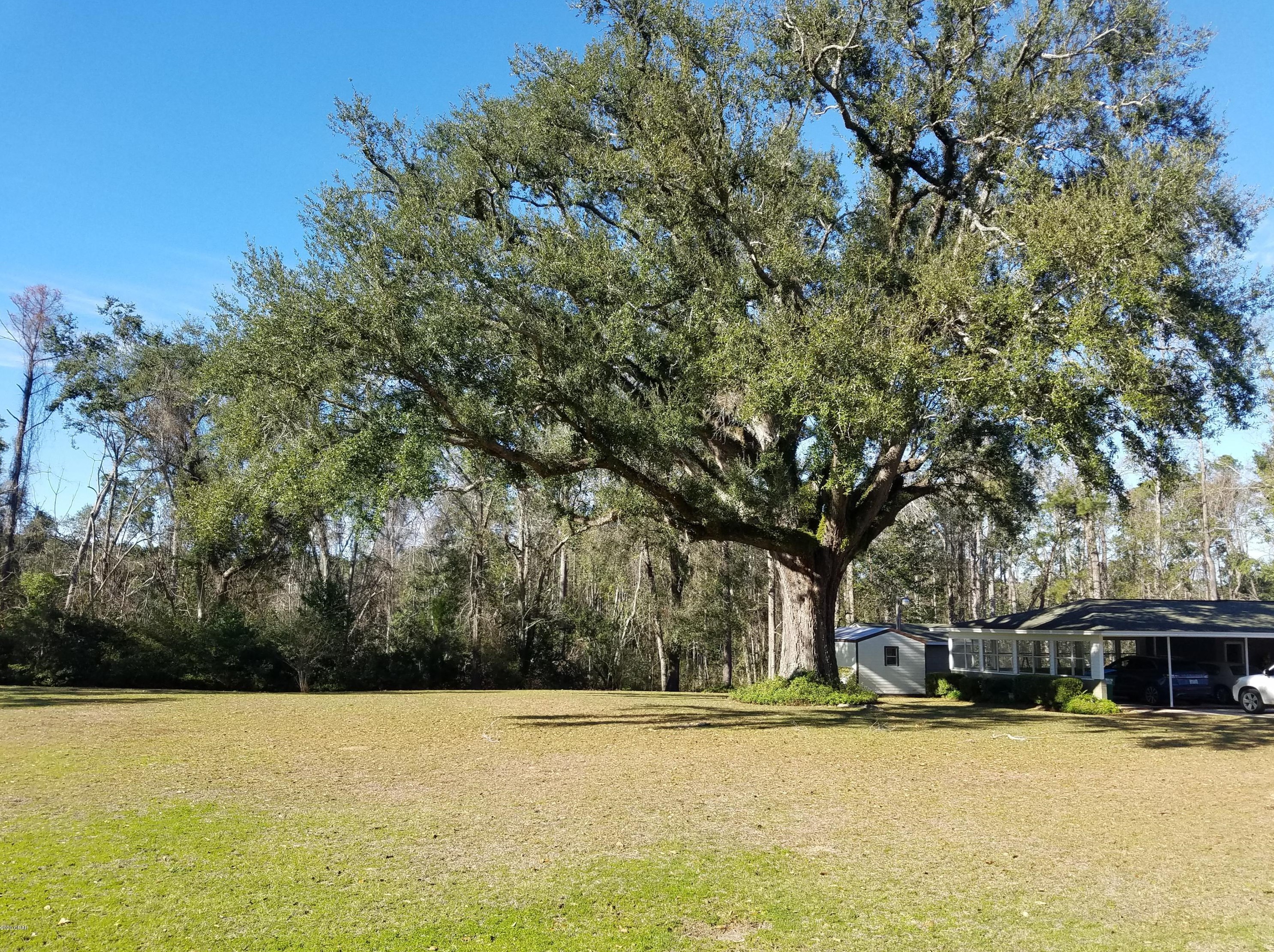 43 Old Oaks Rd, Chattahoochee, FL 32324-3949